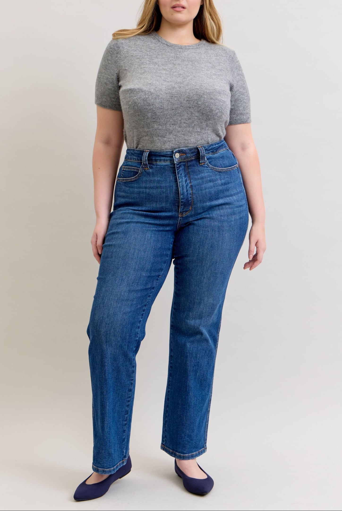 32" Judy Blue HW Tummy Control Medium Wash Straight