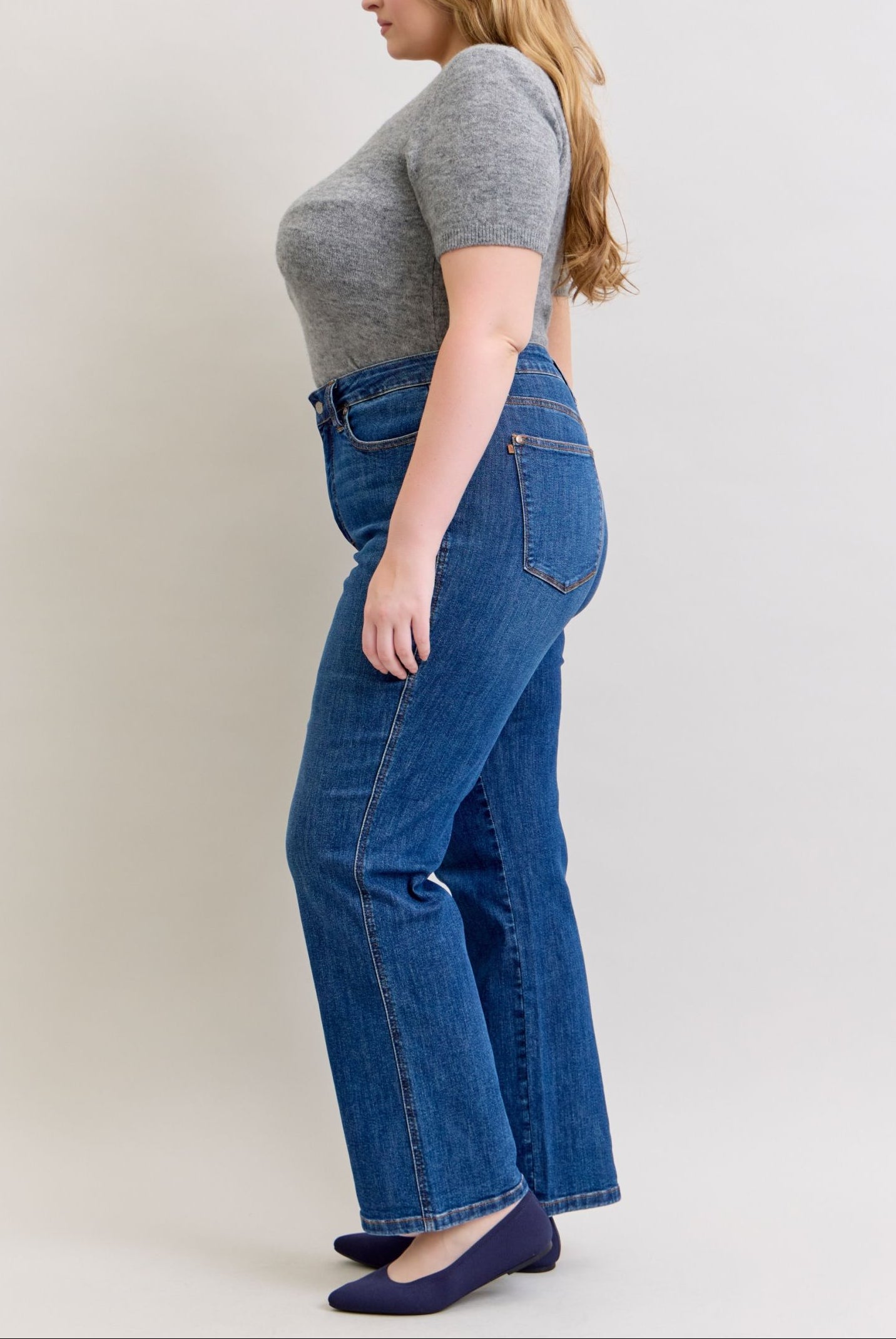 32" Judy Blue HW Tummy Control Medium Wash Straight