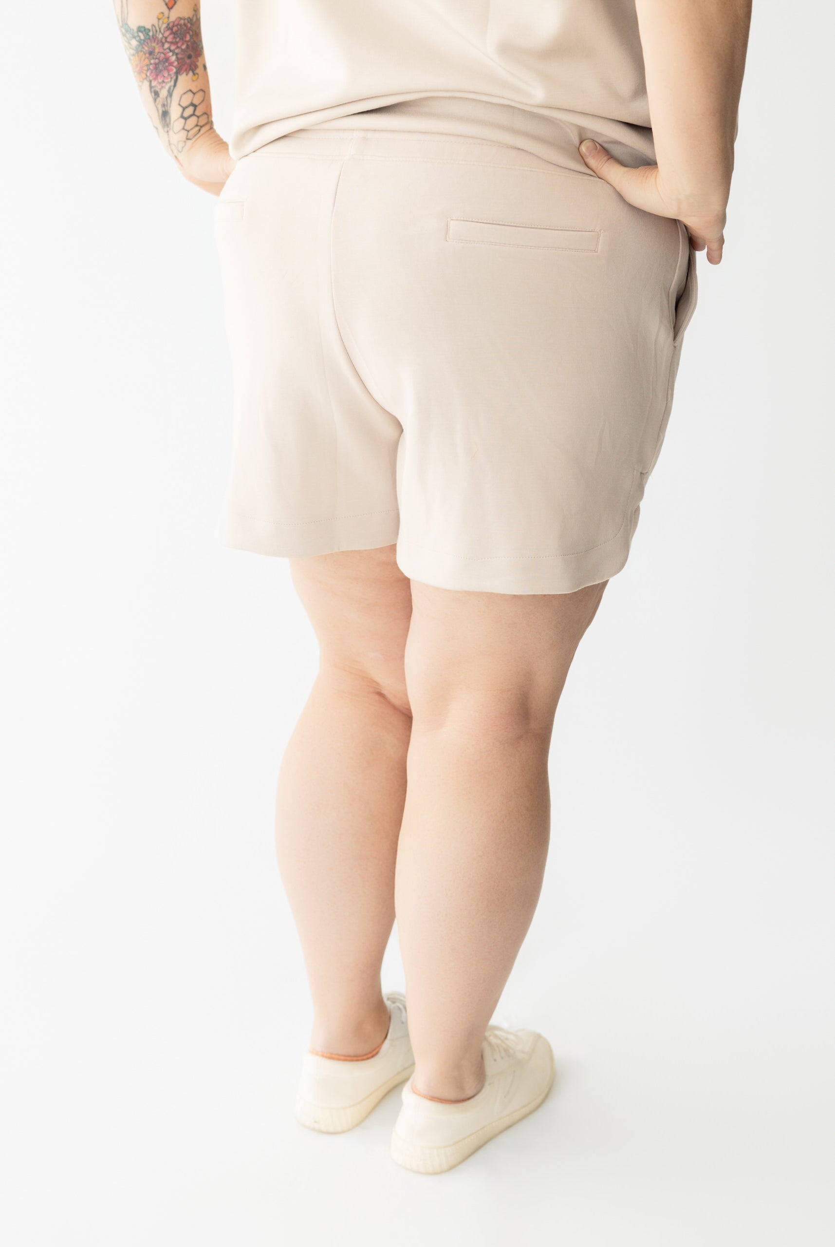 Modal Tulip Short