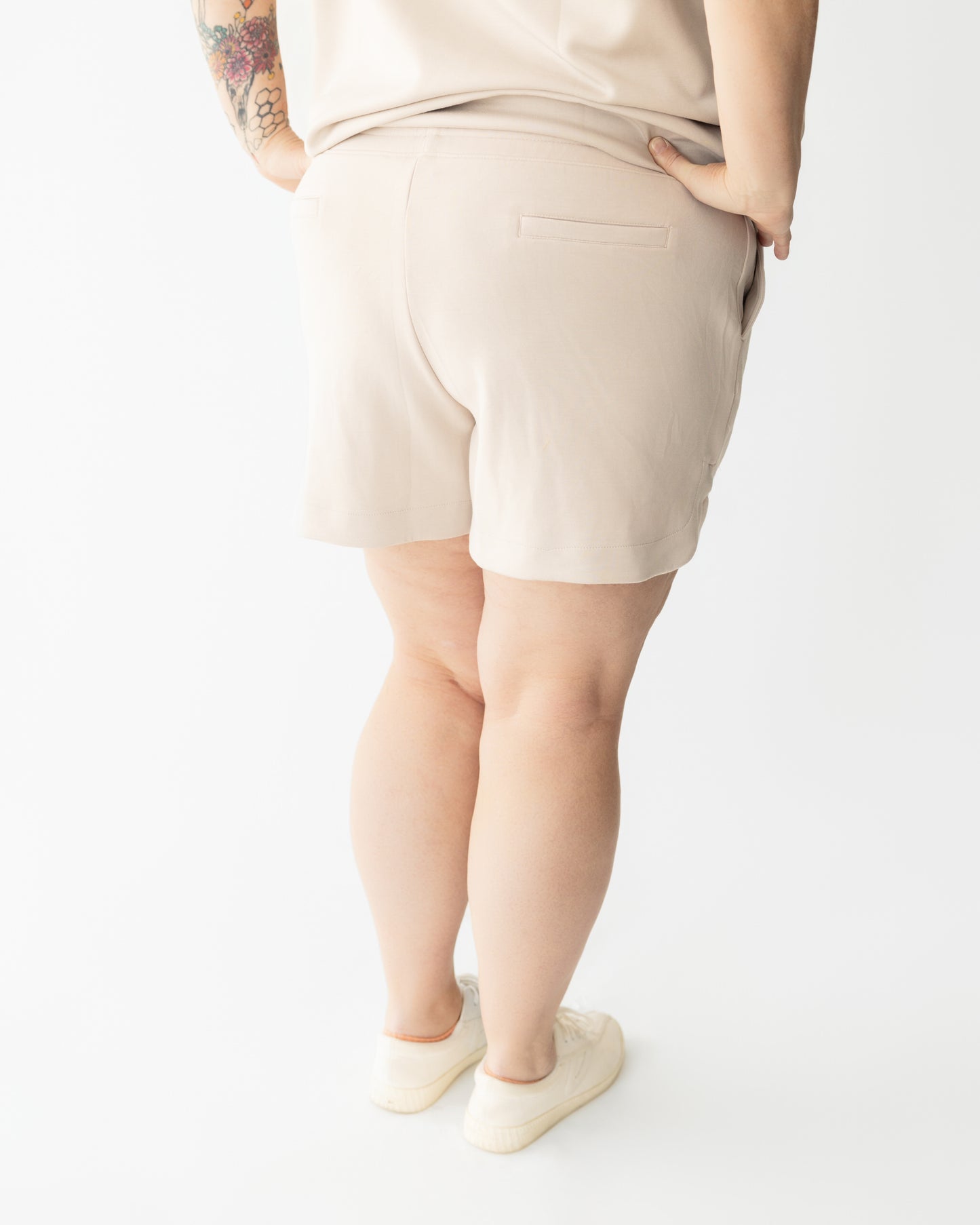 Modal Tulip Short