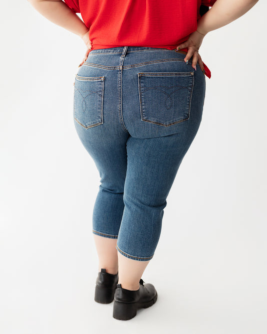 22" Judy Blue MR Capri