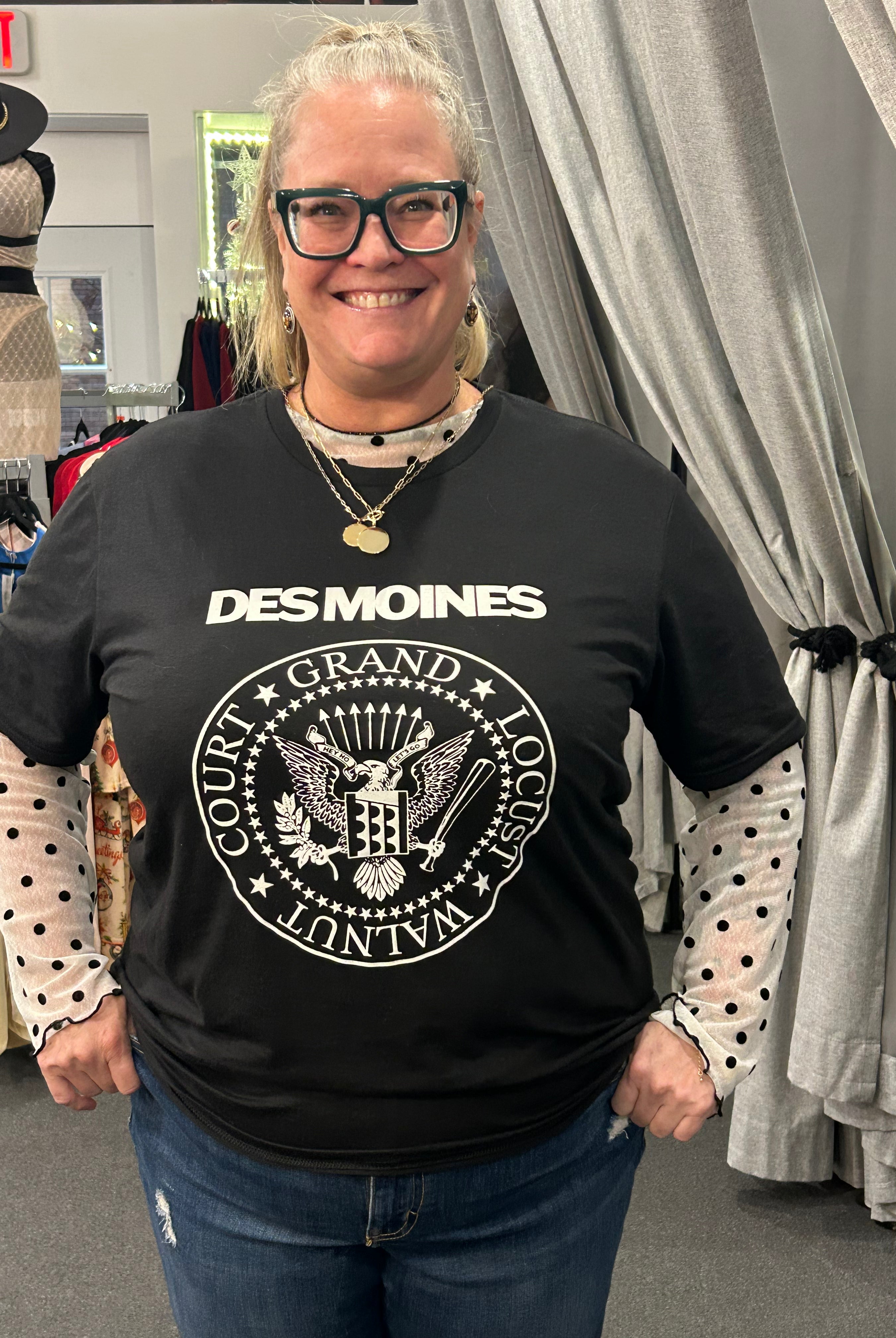 Des Moines Seal Tee