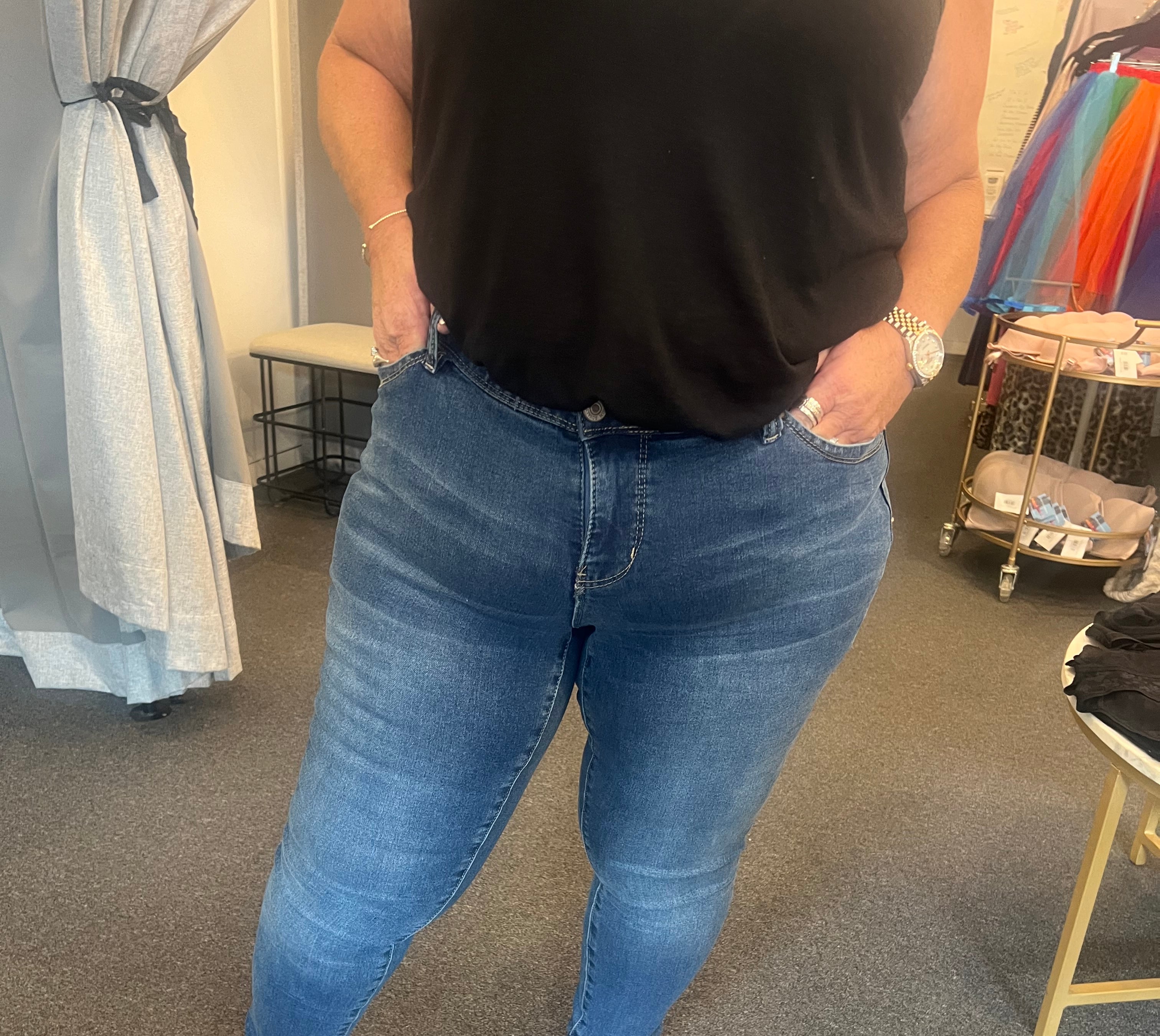 Wannabettabutt 30" Skinny Jean