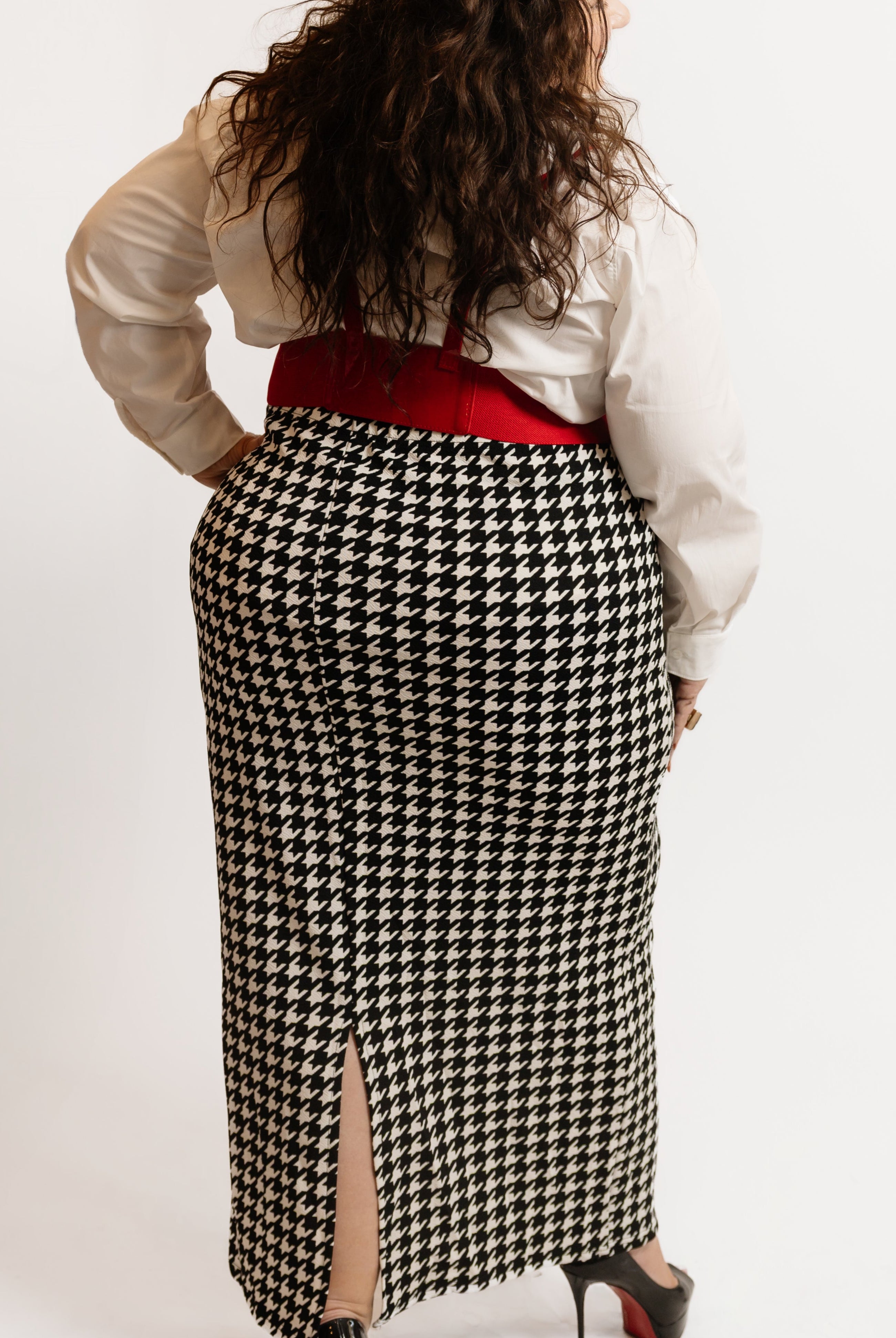 High-Waist Houndstooth Pencil Skirt