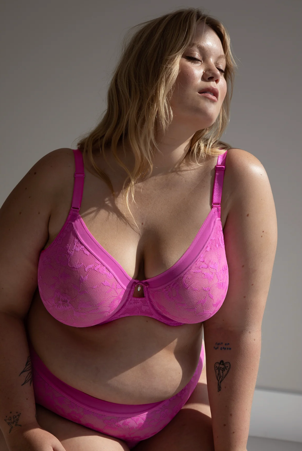 Chappell No-Show Lace Underwire Bra