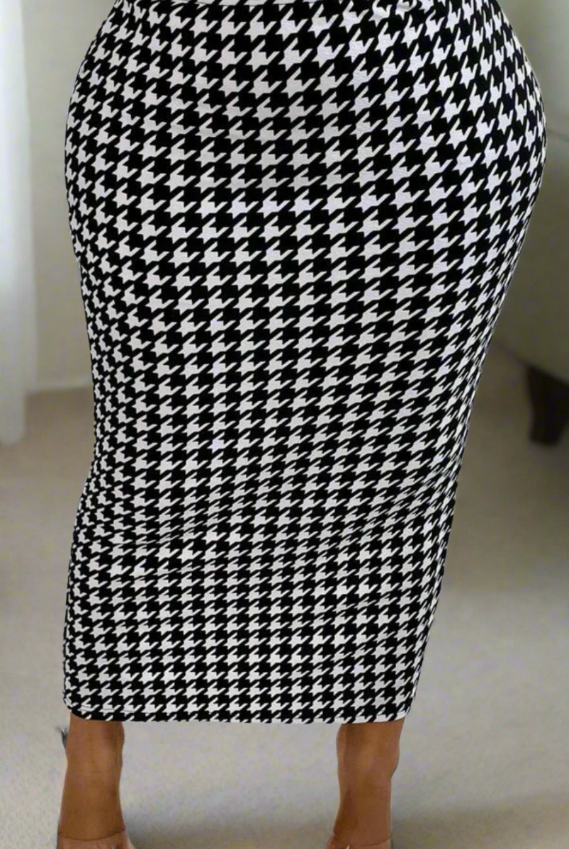 High-Waist Houndstooth Pencil Skirt