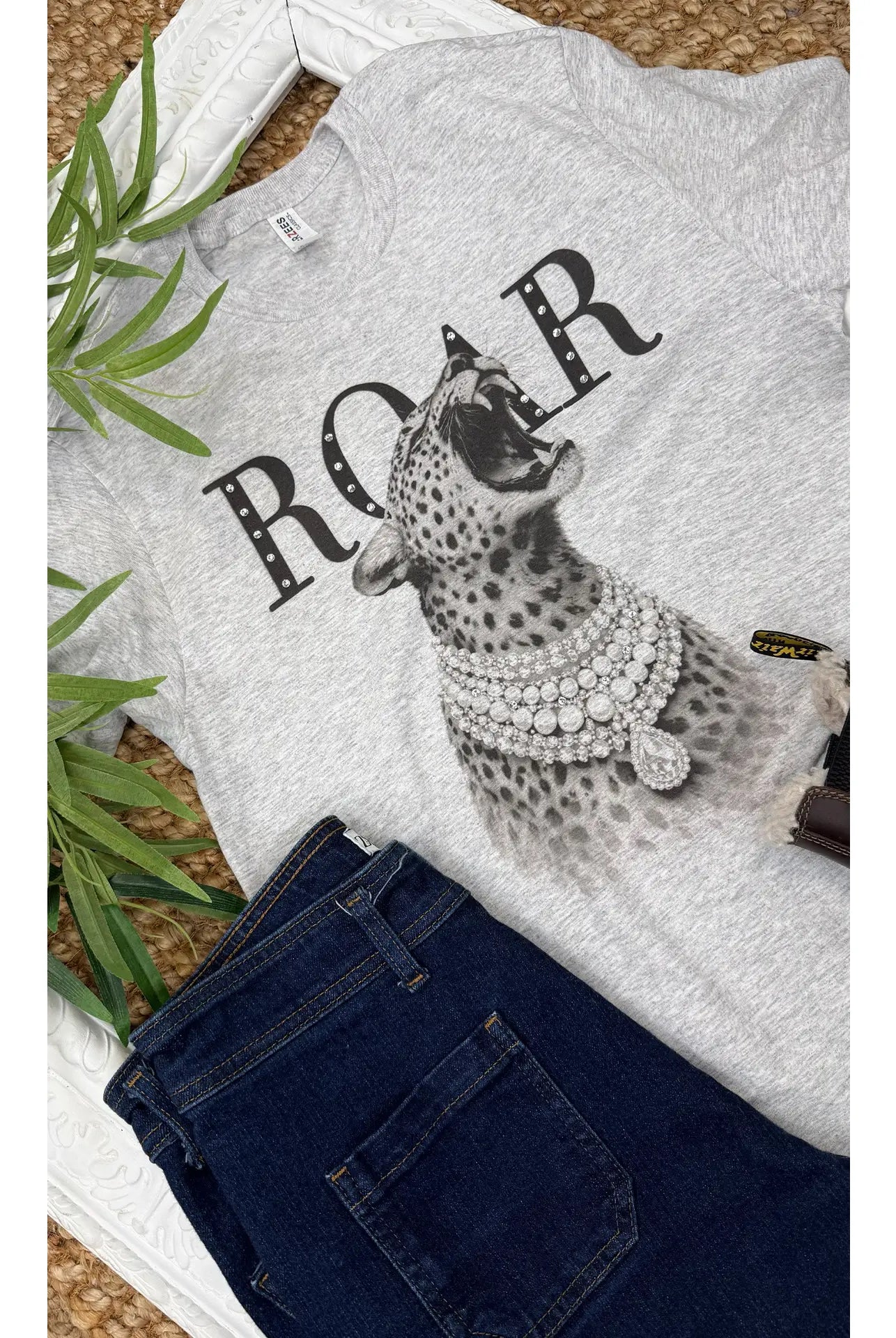 ROAR Tee