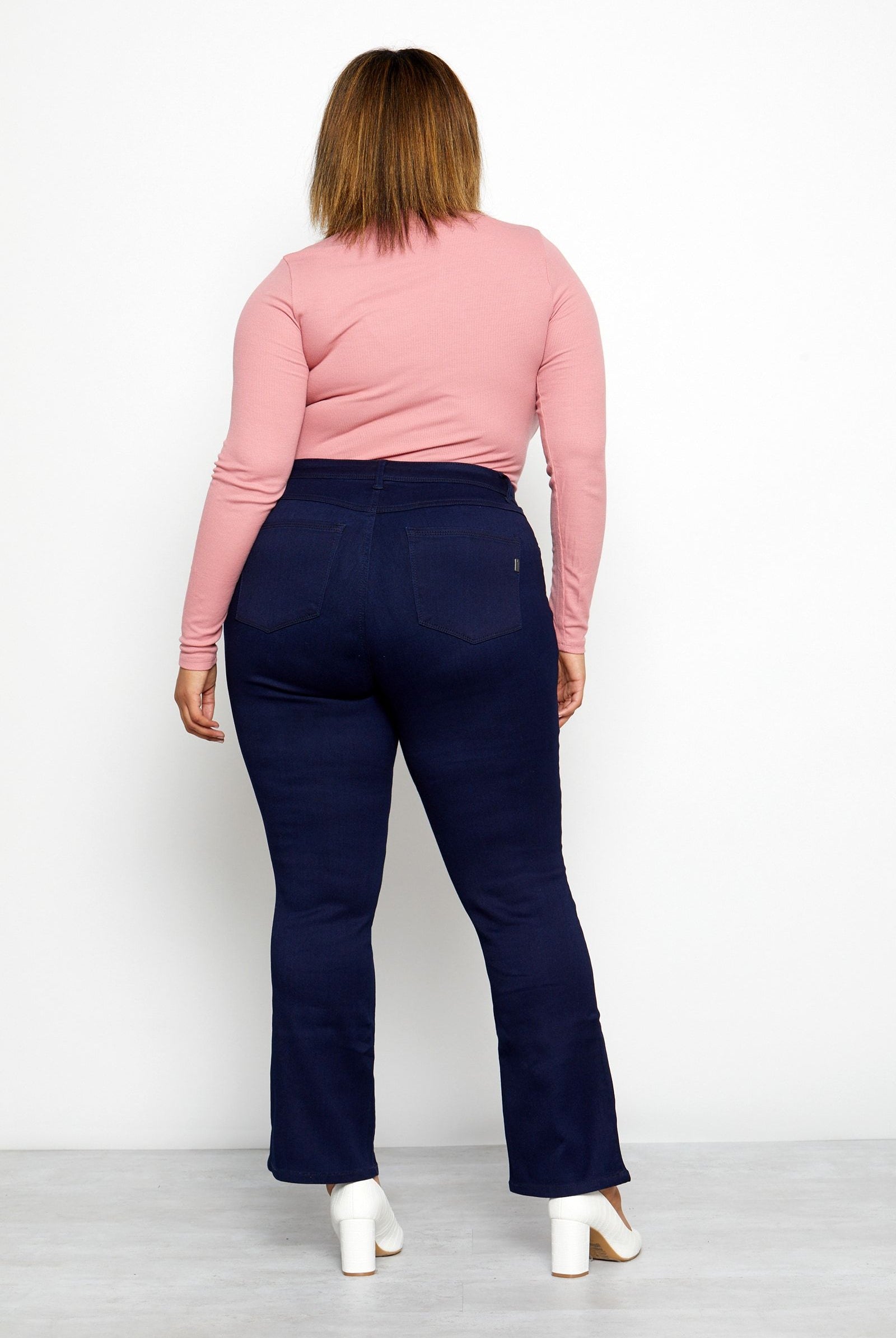 1822 Hi Rise Butter Bootcut in Rinse