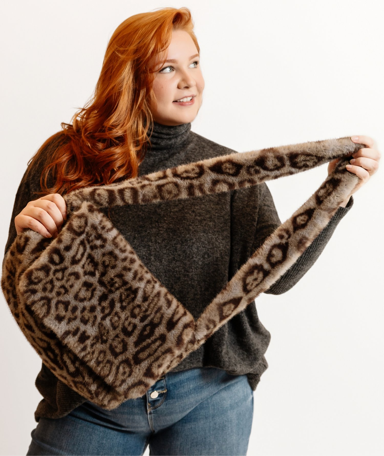 Plus size leopard print faux fur bag with gray turtleneck sweater fall outfit Harlow + James