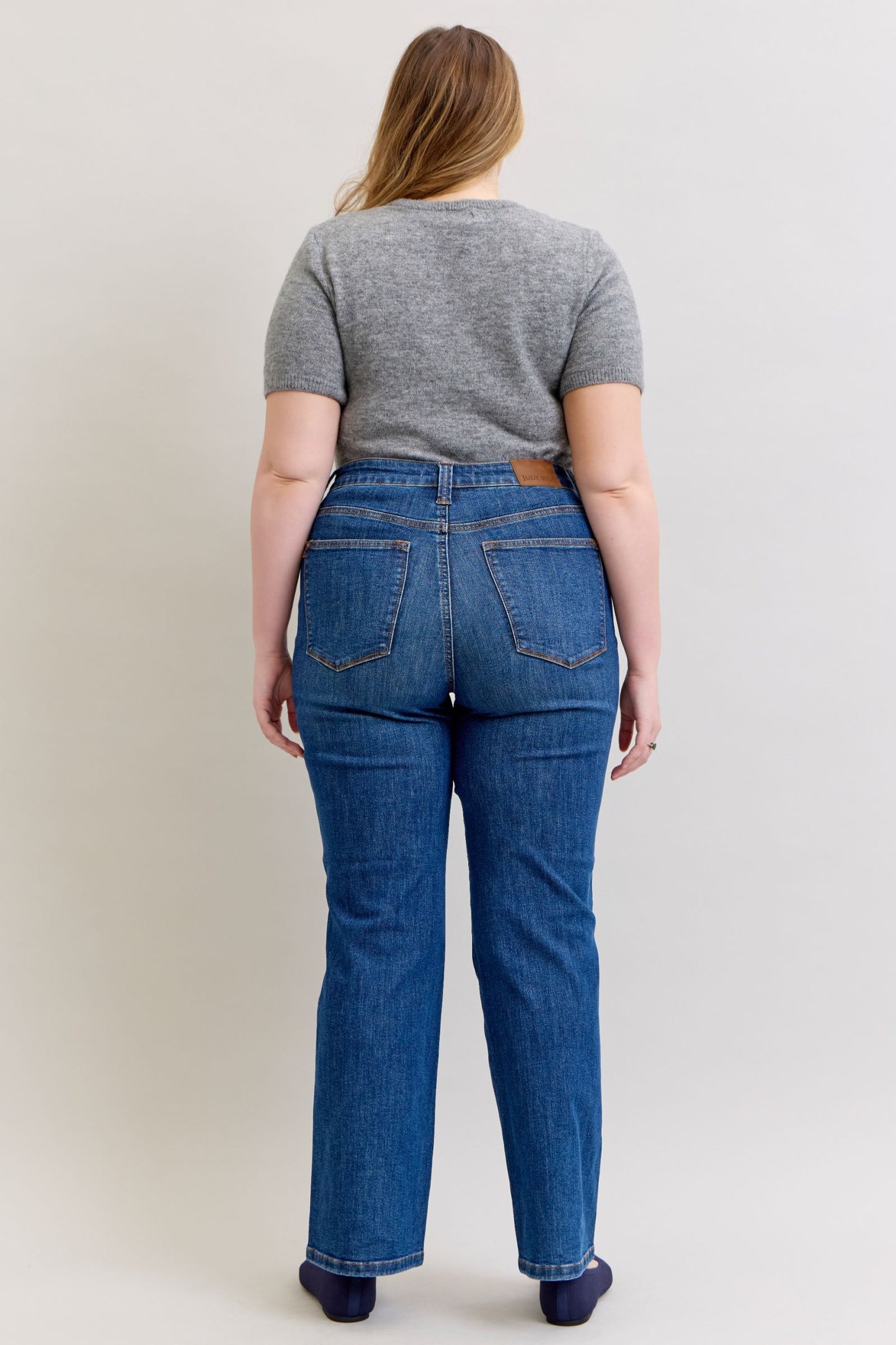 32" Judy Blue HW Tummy Control Medium Wash Straight