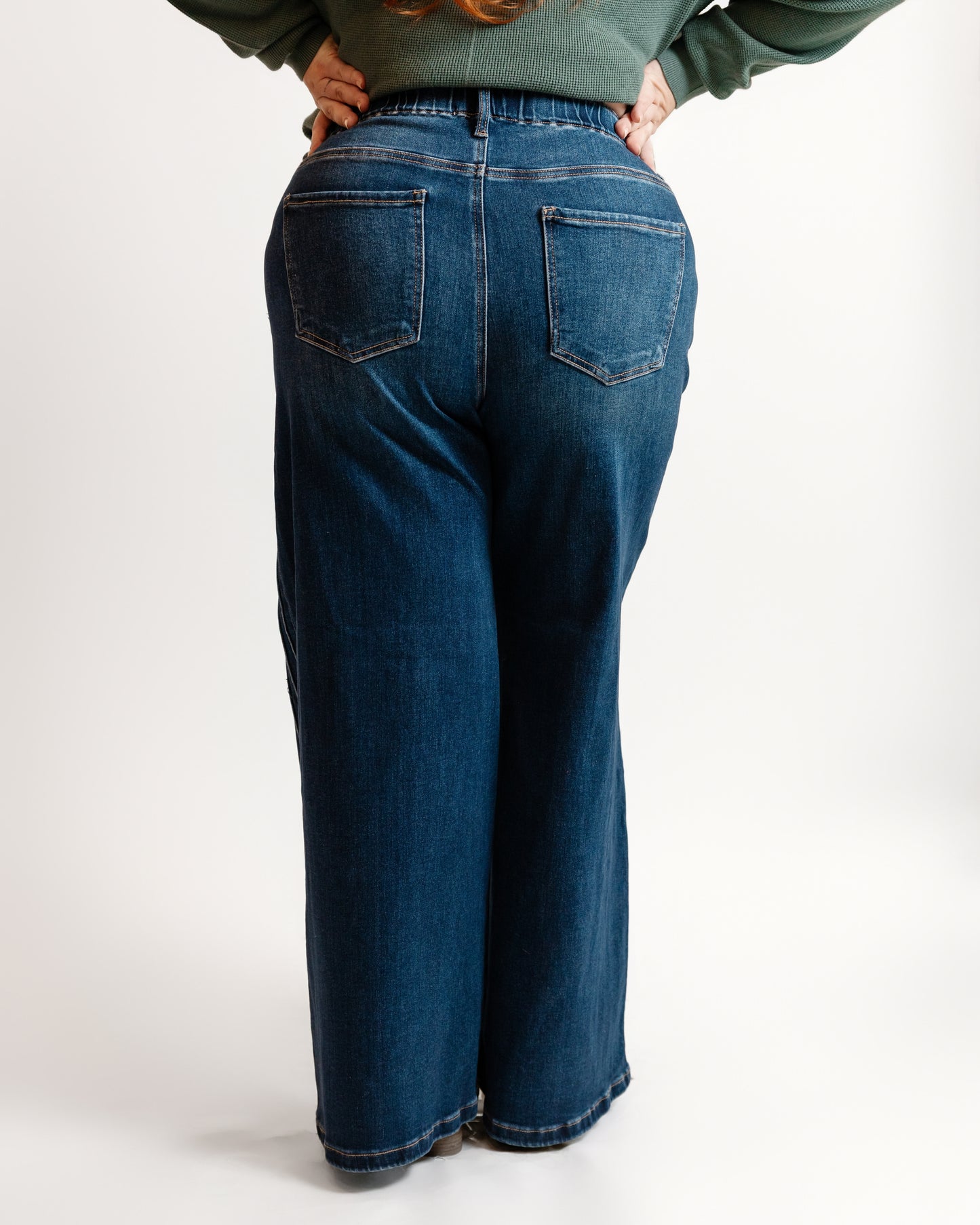 32" MR EB Drawstring Pintuck Wide by Risen