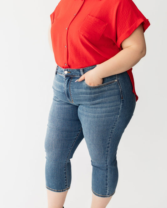 22" Judy Blue MR Capri